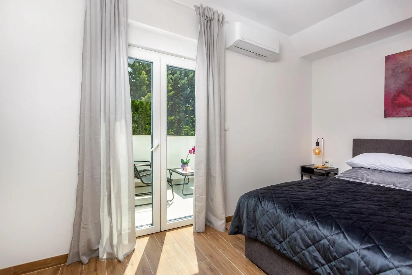 Villa T & K Njivice